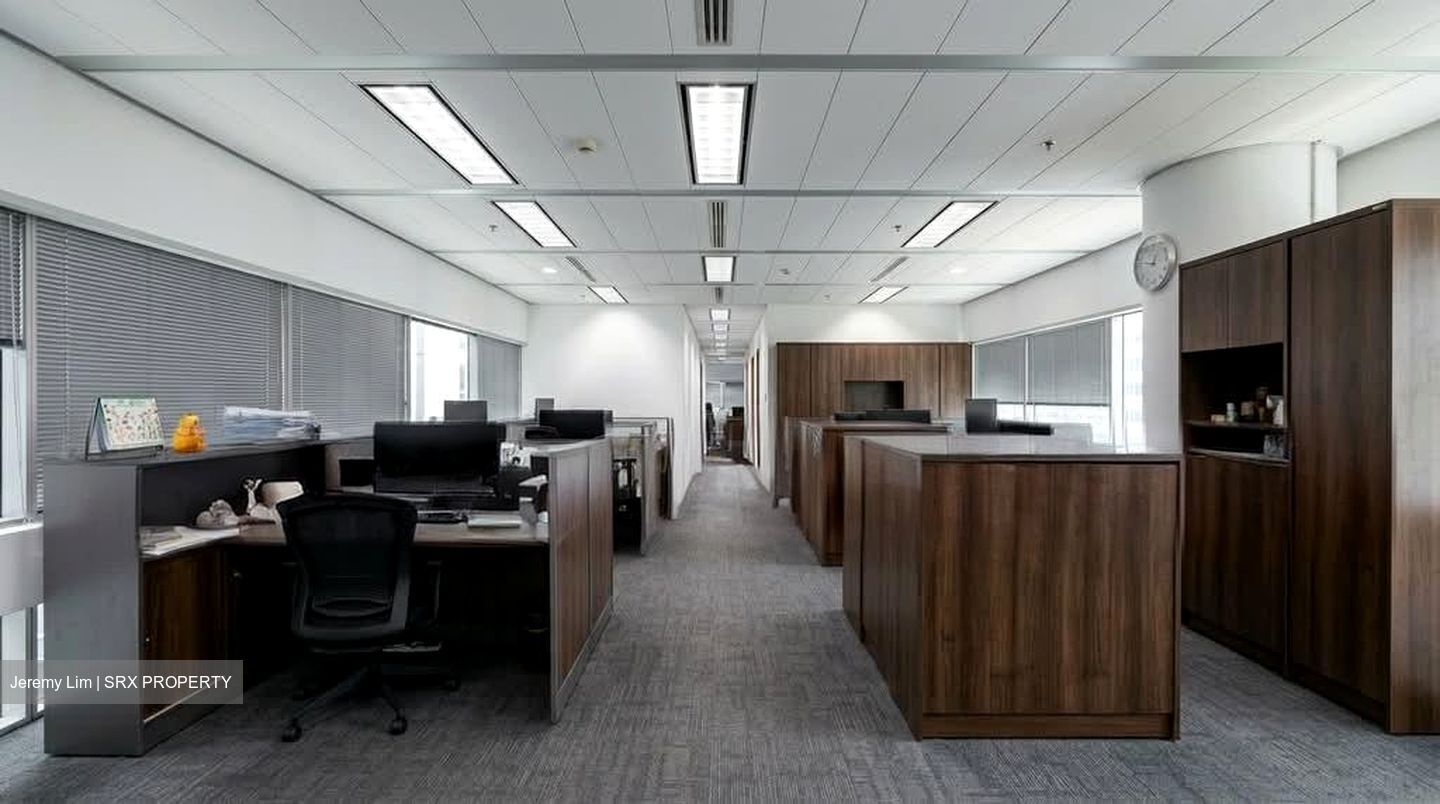 Gateway East (D7), Office #556769241